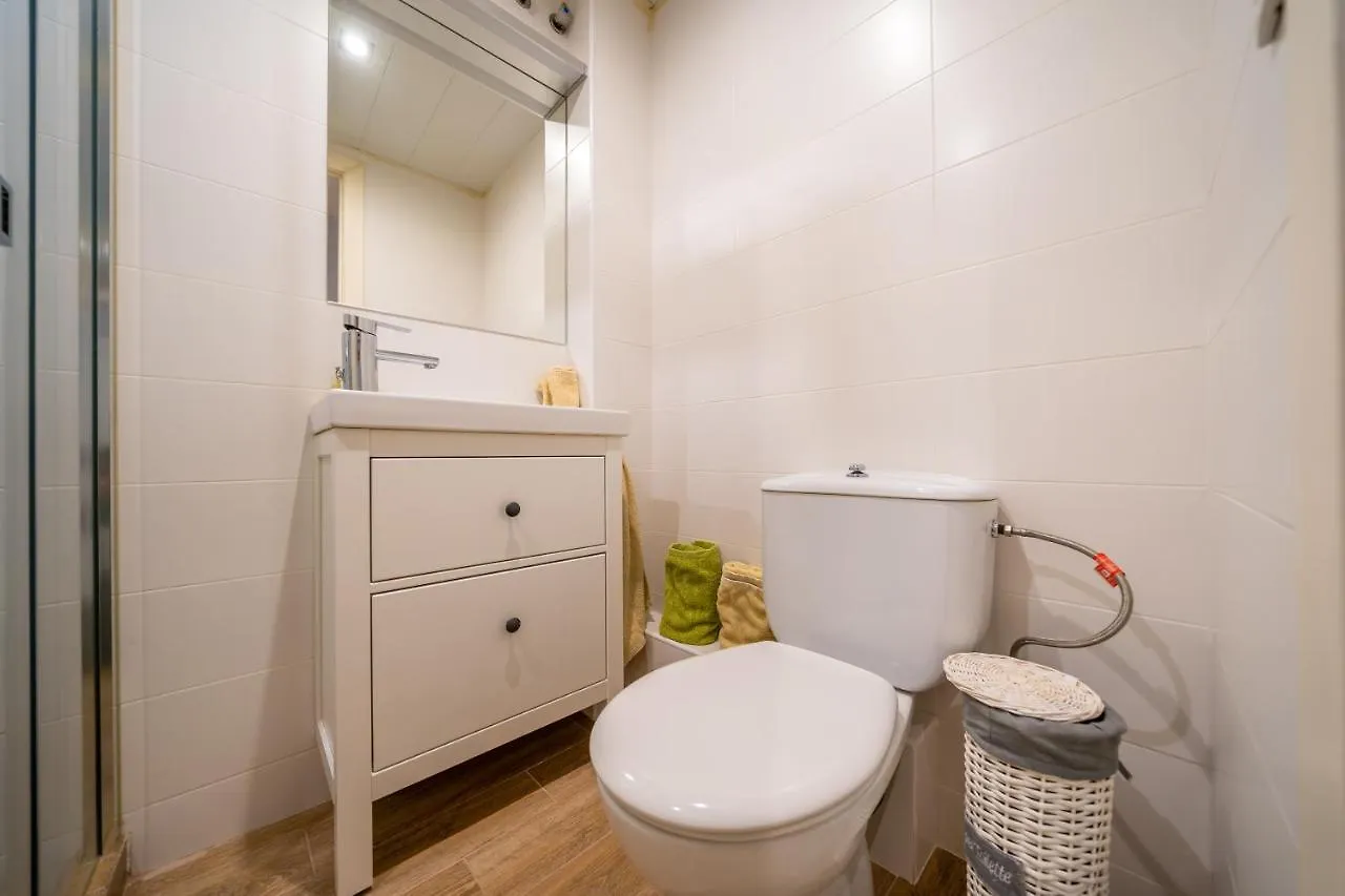 Homeholidaysrentals Plume - Costa Barcelona Pineda de Mar Apartment