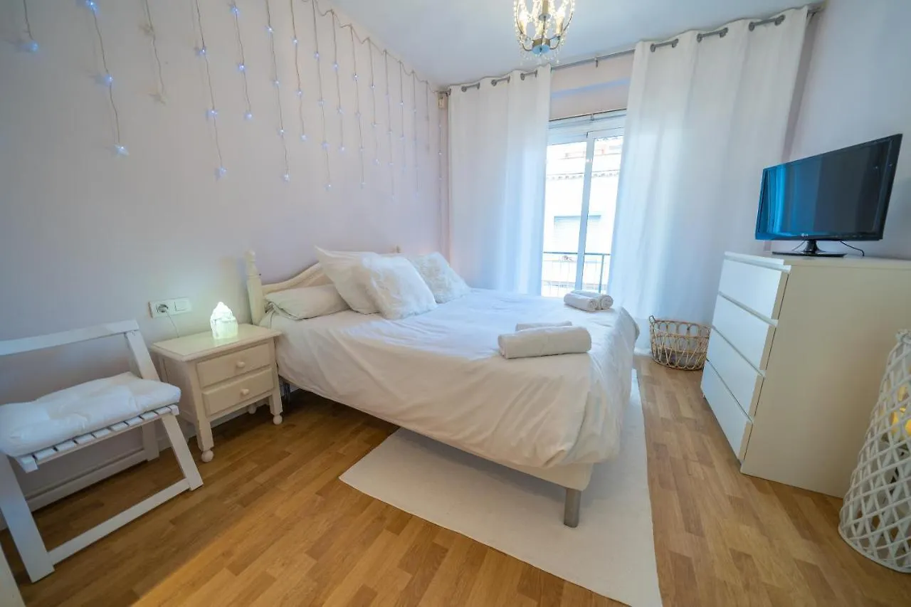 Homeholidaysrentals Plume - Costa Barcelona Pineda de Mar Apartment
