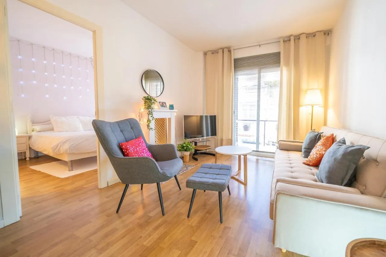 Homeholidaysrentals Plume - Costa Barcelona Pineda de Mar Spain