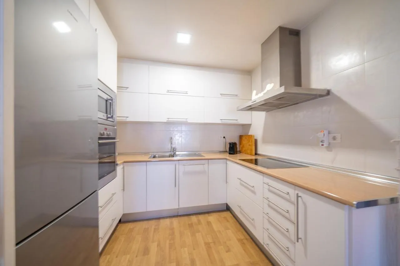 Homeholidaysrentals Plume - Costa Barcelona Pineda de Mar Spain
