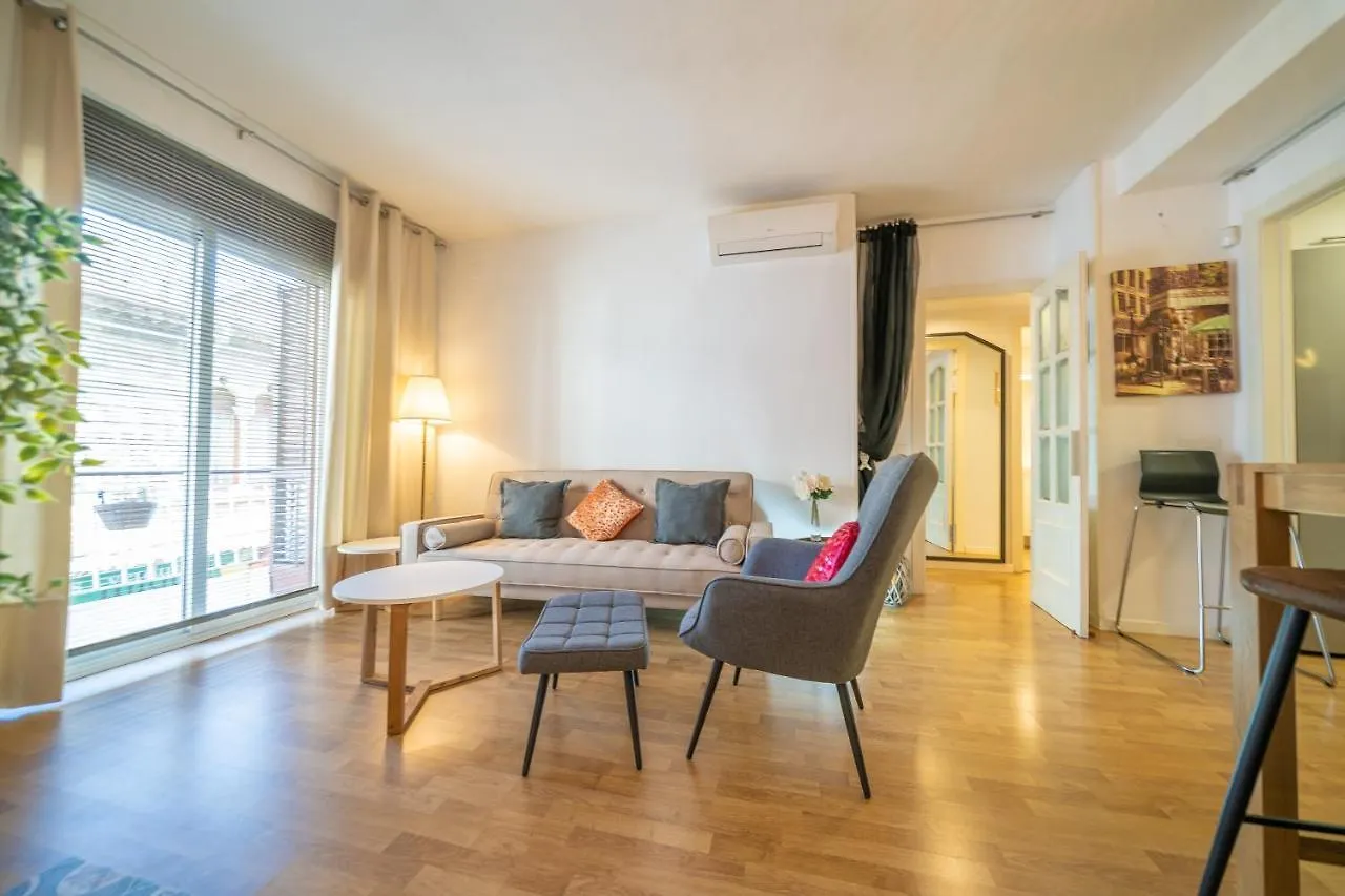 Homeholidaysrentals Plume - Costa Barcelona Pineda de Mar Apartment
